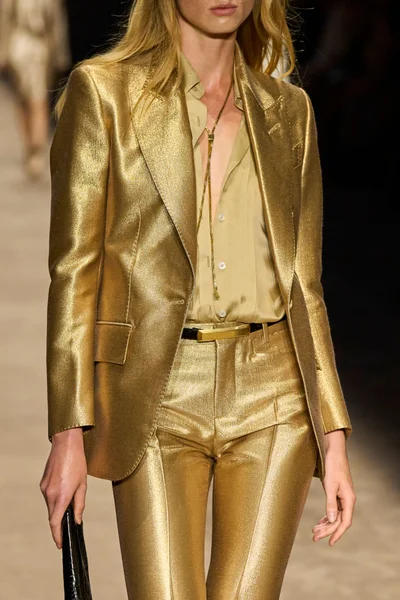 Look 151